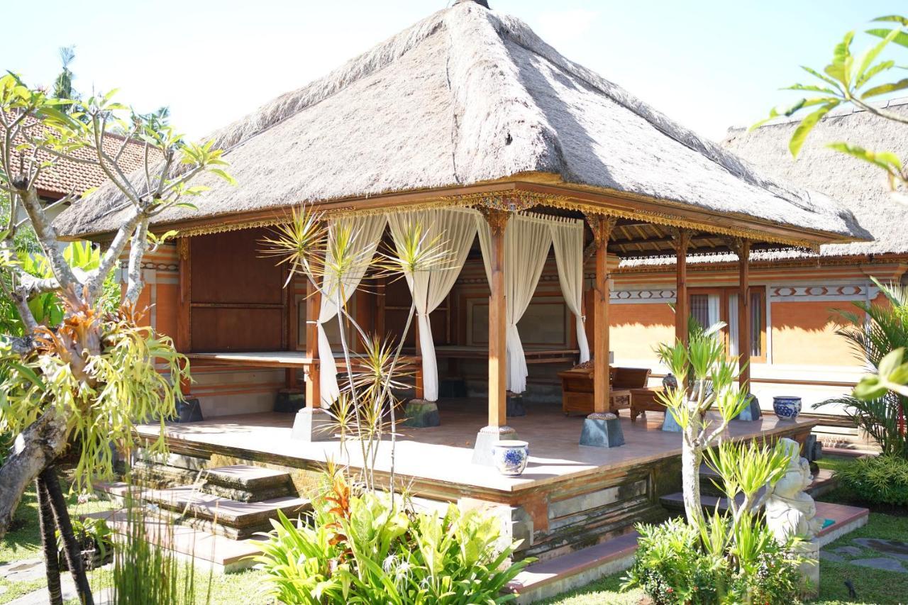 होटल Puri Andong Ubud (Bali)